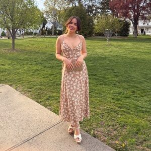 Lulu's Floral Midi Dress